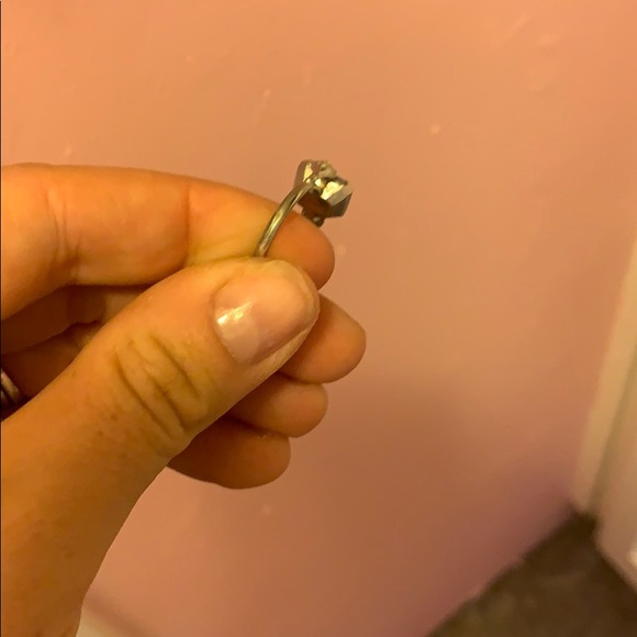 Ring - Picture 3 of 3